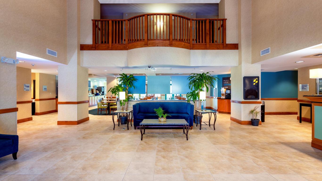 Holiday Inn Express & Suites Bradenton East-Lakewood Ranch