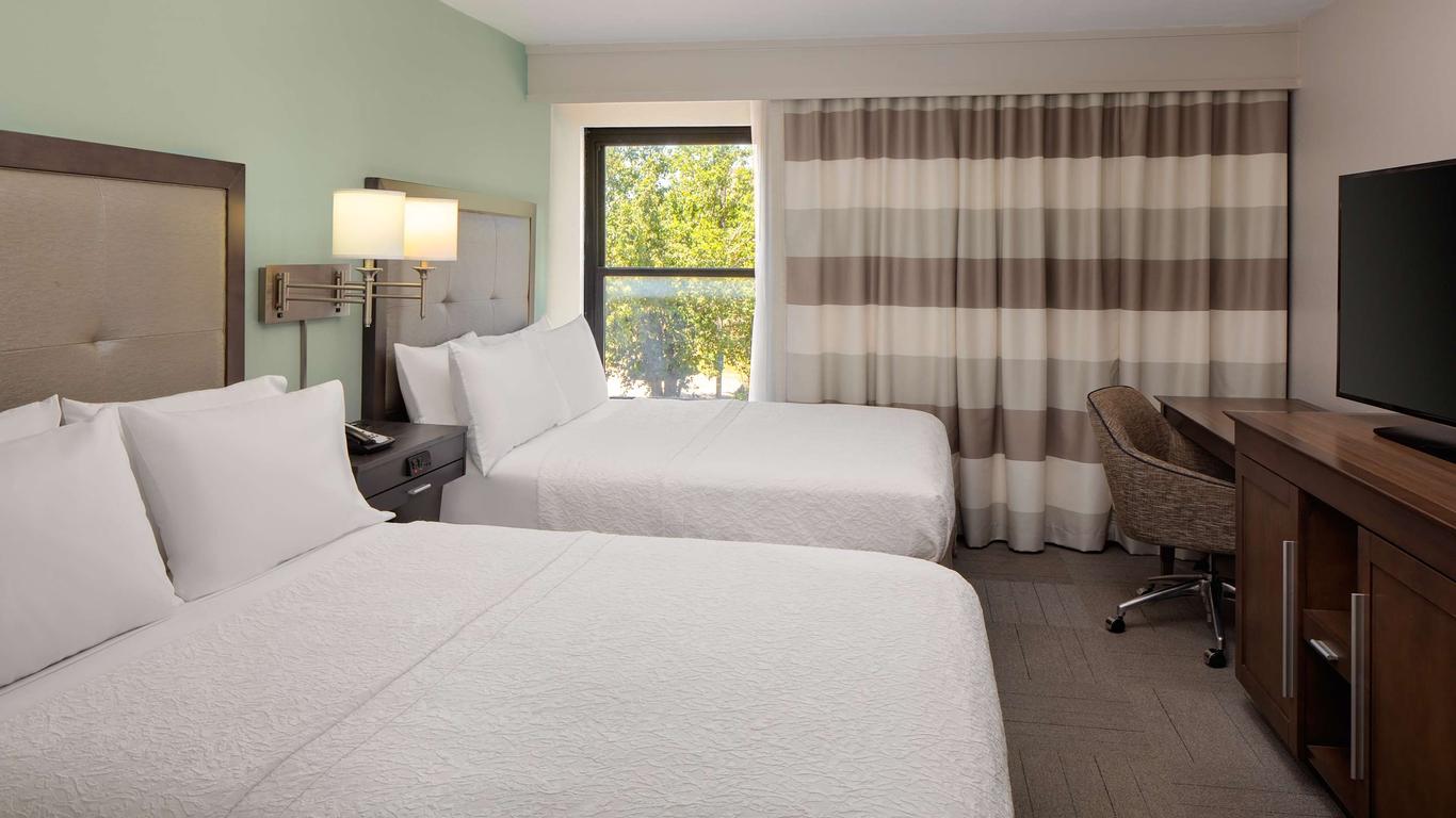 Hampton Inn & Suites Nashville-Airport from S$ 137. Nashville Hotel ...