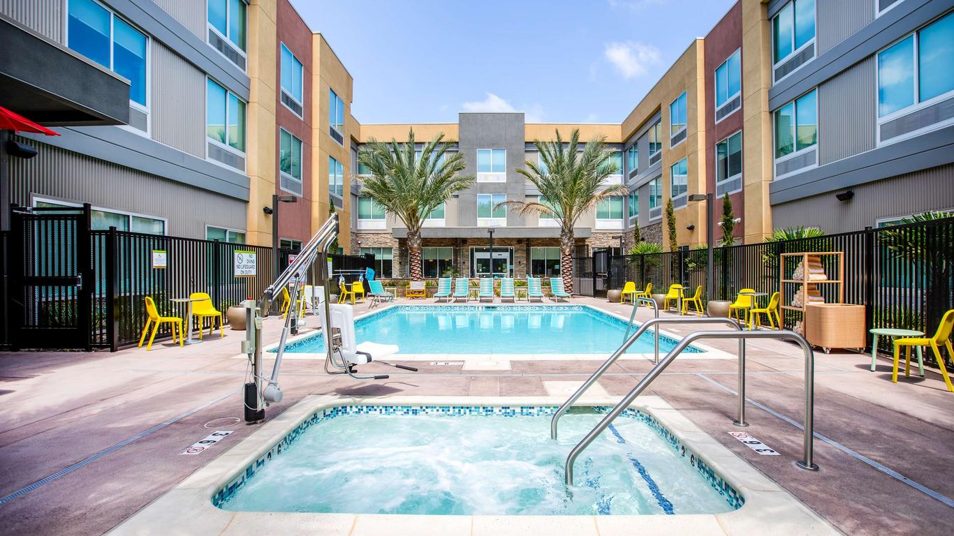 Home2 Suites by Hilton Carlsbad