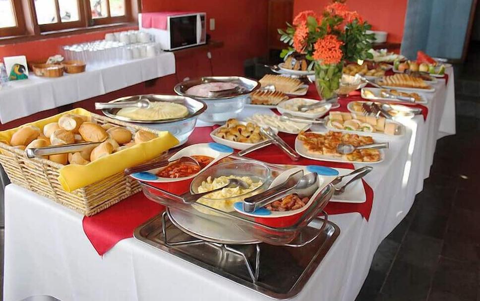 Buffet Photo