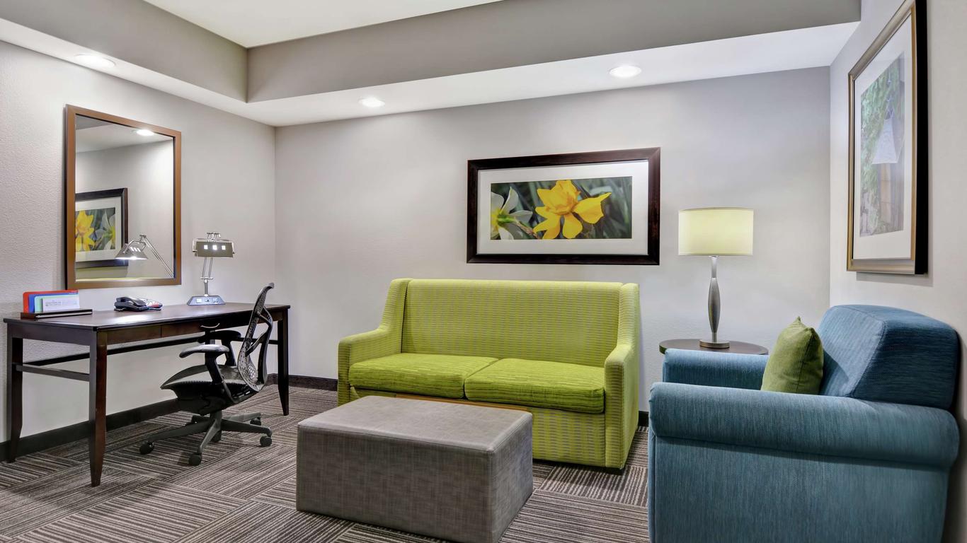 Hilton Garden Inn Fayetteville