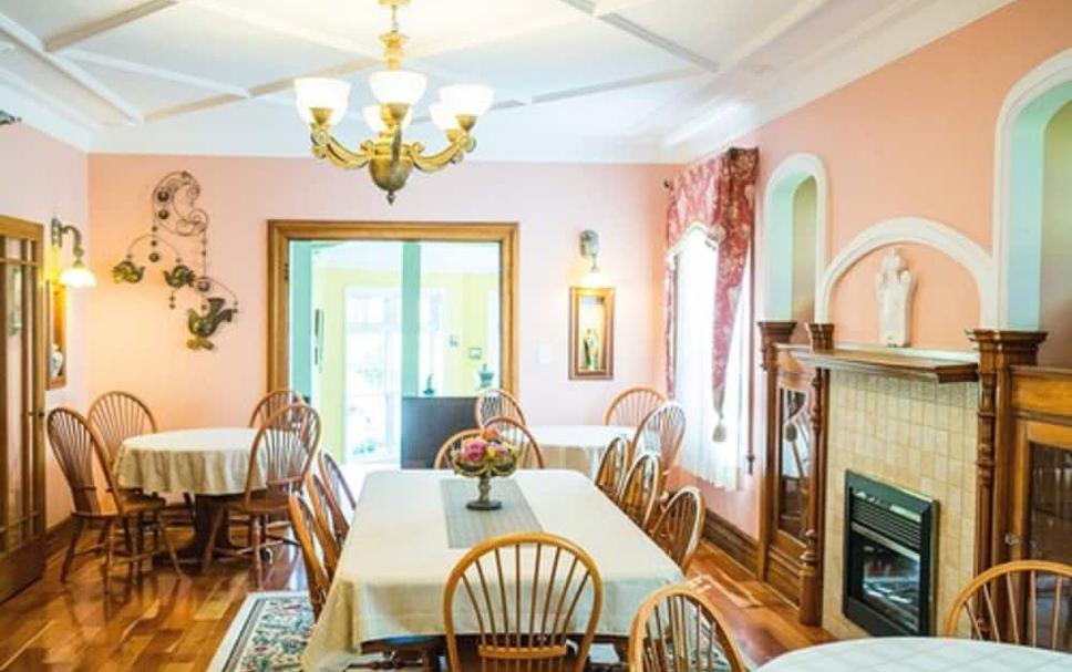 Dining room Photo