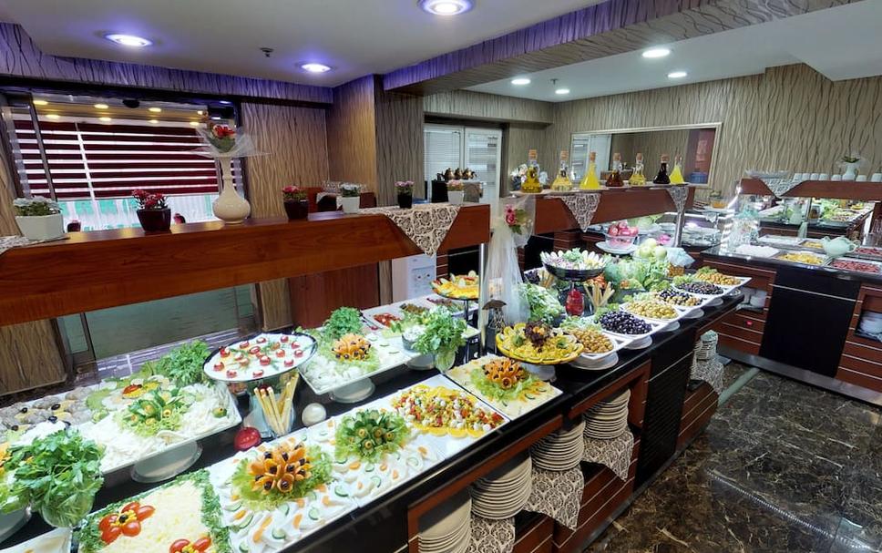 Buffet Photo