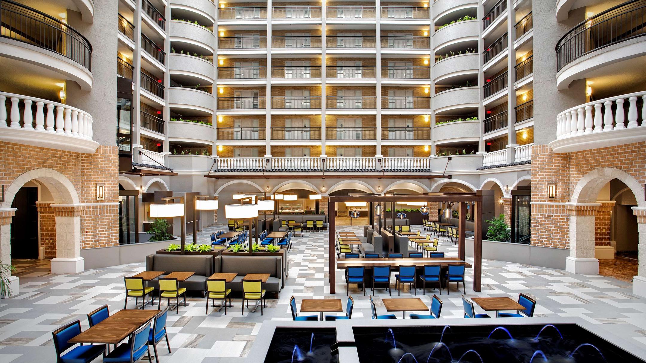 Embassy Suites By Hilton Orlando International Dr Conv Ctr S 14 Orlando Hotel Deals And Reviews