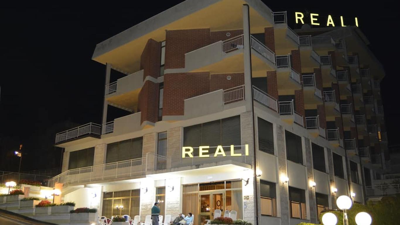 Hotel Reali