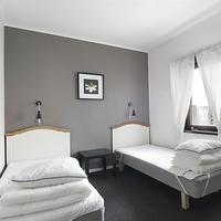 Hotel & Vandrarhem 10 - Hostel