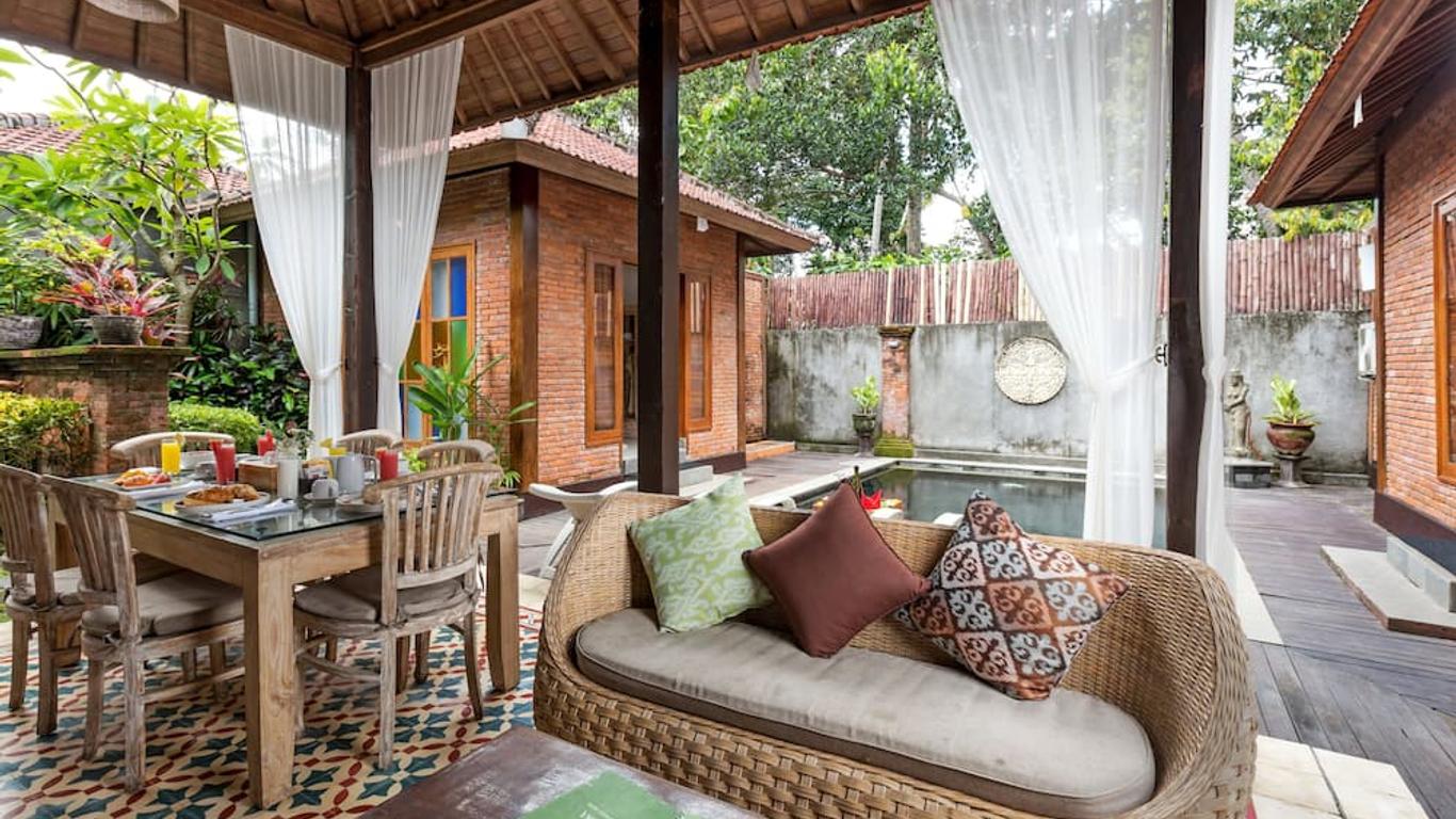 Ubud Raya Villa