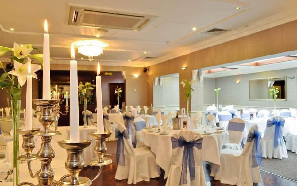 Banquet hall Photo