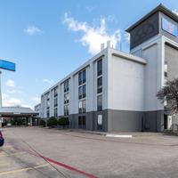 Motel 6 Lewisville, TX – Medical City S$ 74 (S̶$̶ ̶7̶8̶). Best