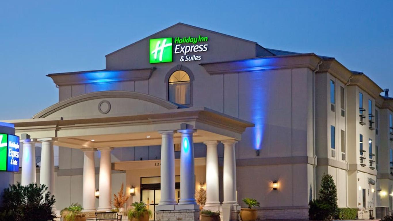 Holiday Inn Express & Suites College Station