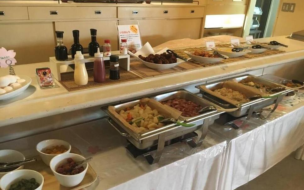 Buffet Photo