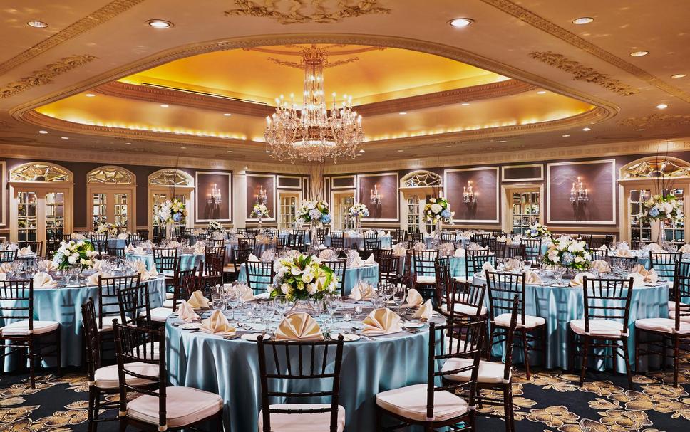 Banquet hall Photo