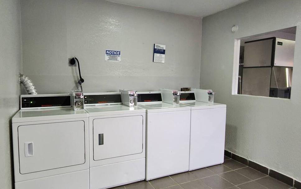 Laundry facility Photo