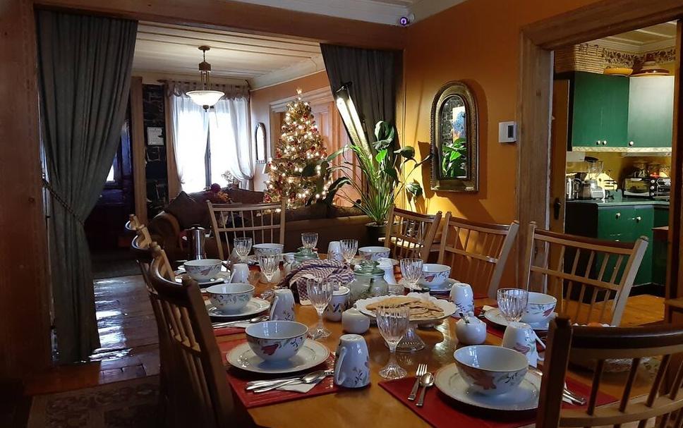 Dining room Photo